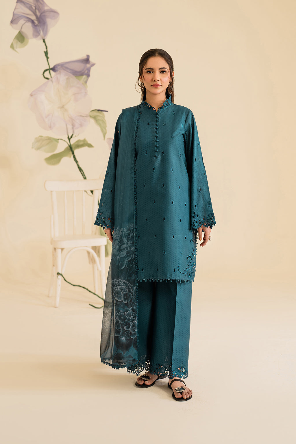 3-PC Unstitched Embroidered Textured Lawn By Iznik | UE-421