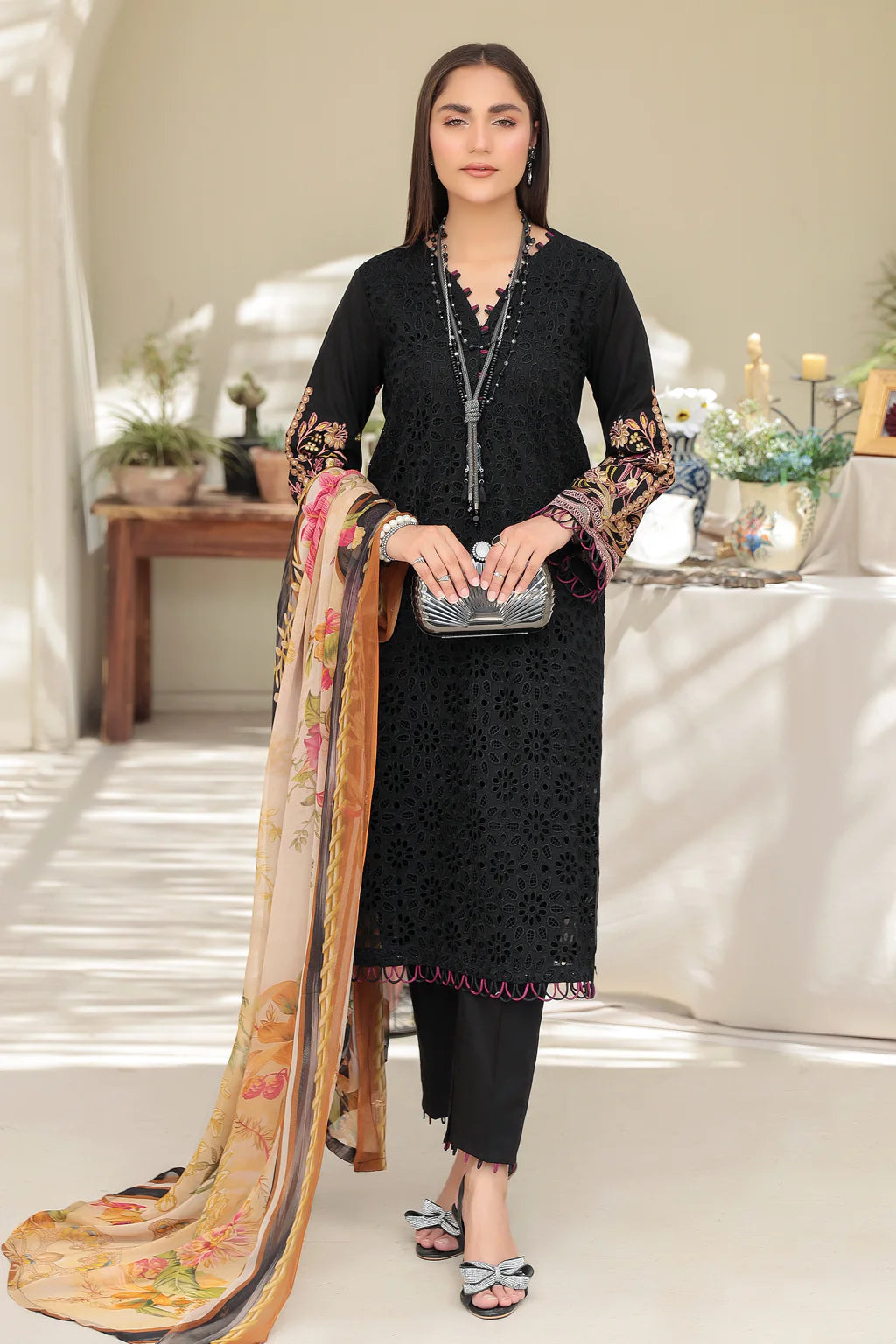 MD-807 | 4PC Unstitched Suit Embroidered Chikankari Lawn Mode By Johra