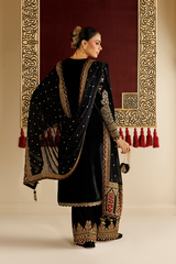 Embroidered Velvet Formal 3pcs suit By Jazmin