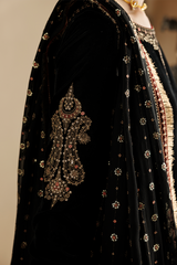 Embroidered Velvet Formal 3pcs suit By Jazmin
