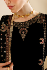 Embroidered Velvet Formal 3pcs suit By Jazmin