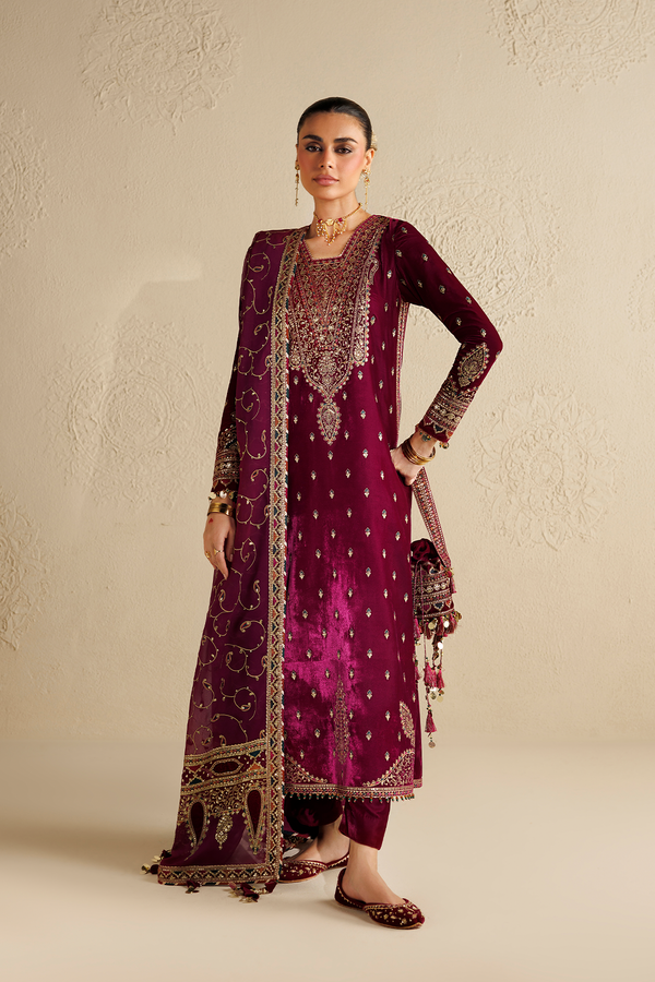 Embroidered Velvet Formal 3pcs suit By Jazmin