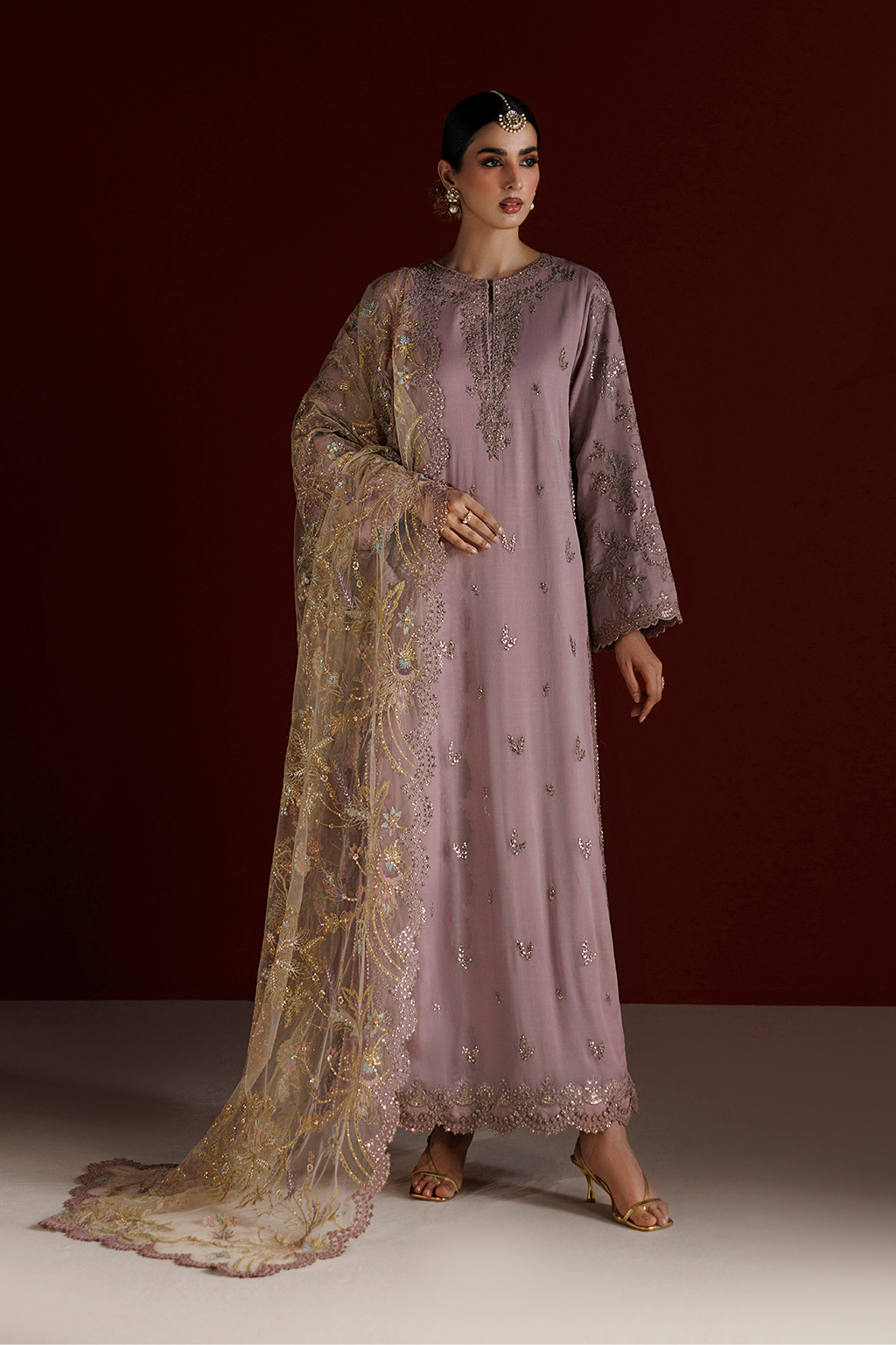 3Pc Embroidered Chiffon Unstitched Suit By Iznik