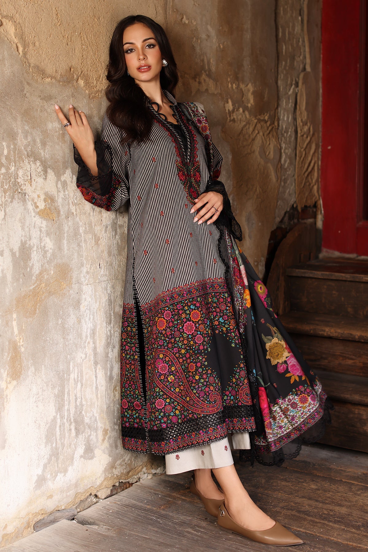3-PC Unstitched Embroidered Linen Collection By Charizma