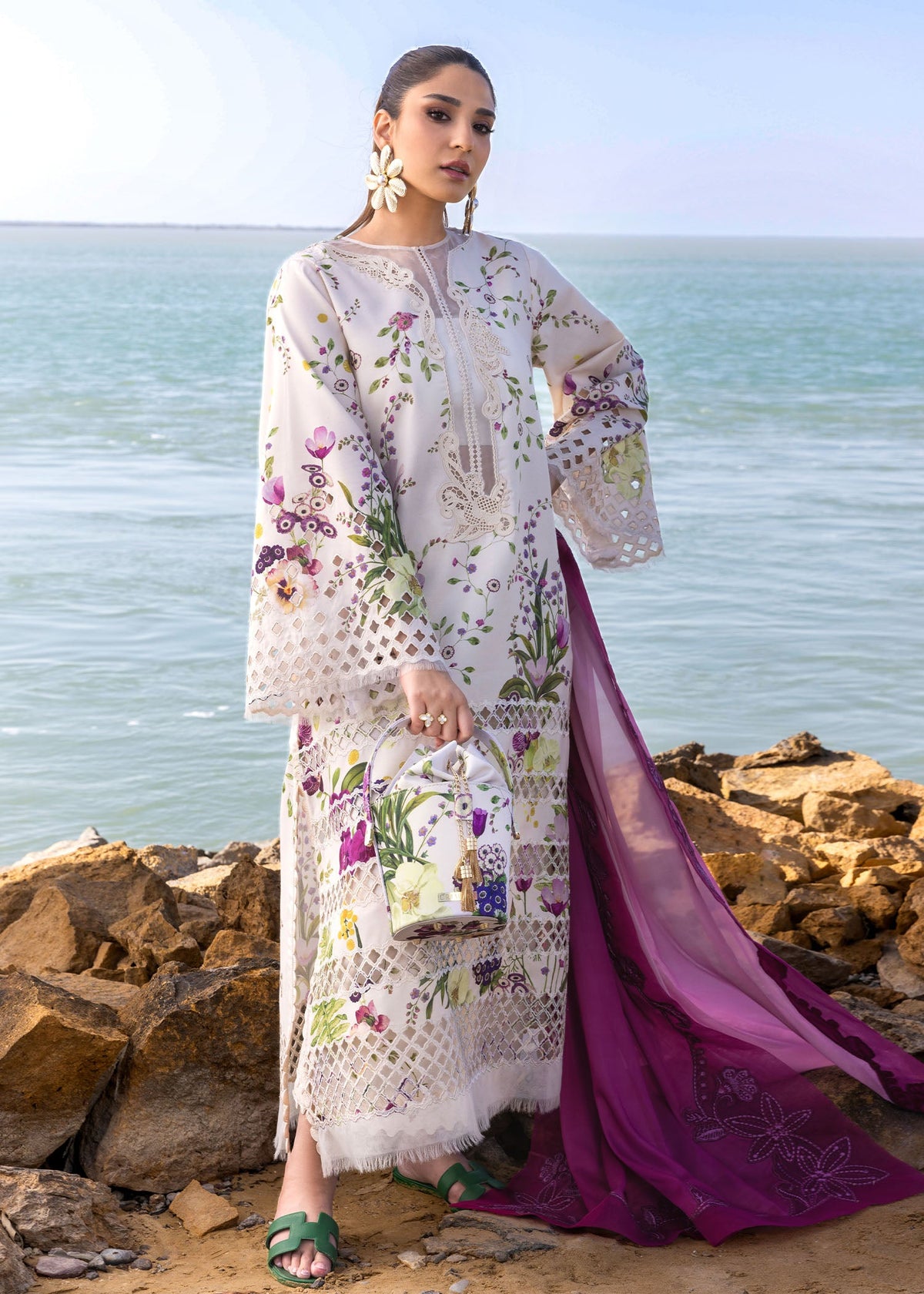 Unstitched 3-PC Printed Lawn With Silk Dupatta By Crimson | D4 A
