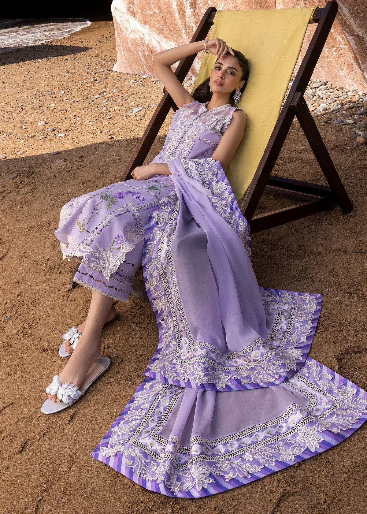 Unstitched 3-PC Printed Lawn With Silk Dupatta By Crimson | D7 A