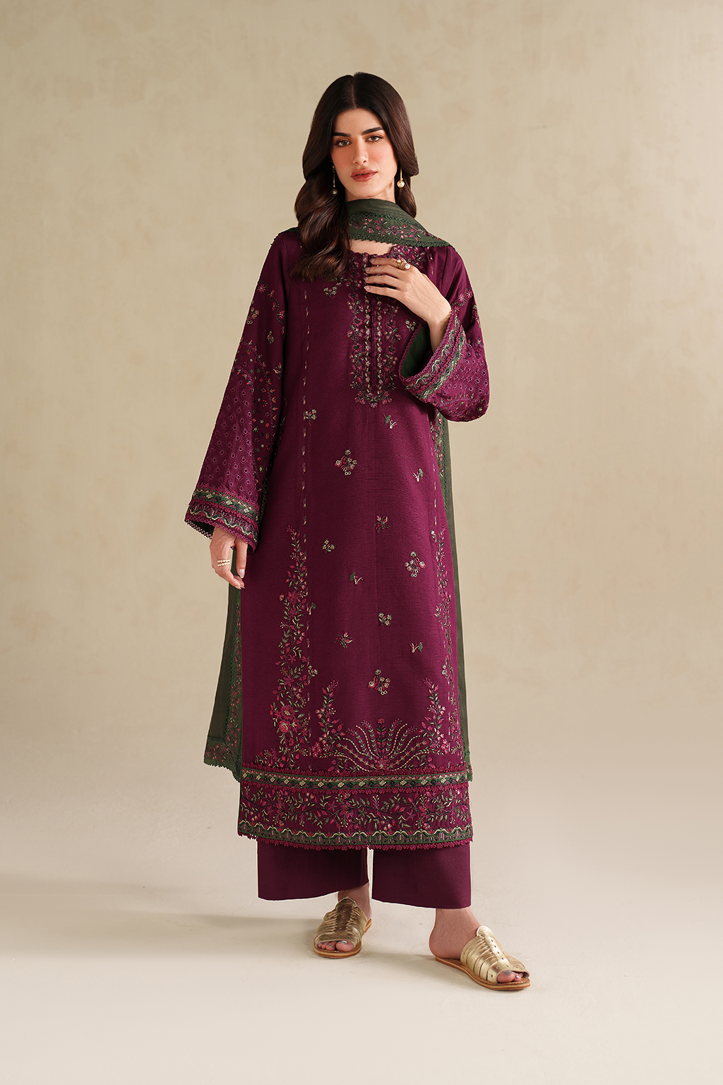 3-PC Unstitched Embroidered Slub Khaddar By Iznik | UE-579