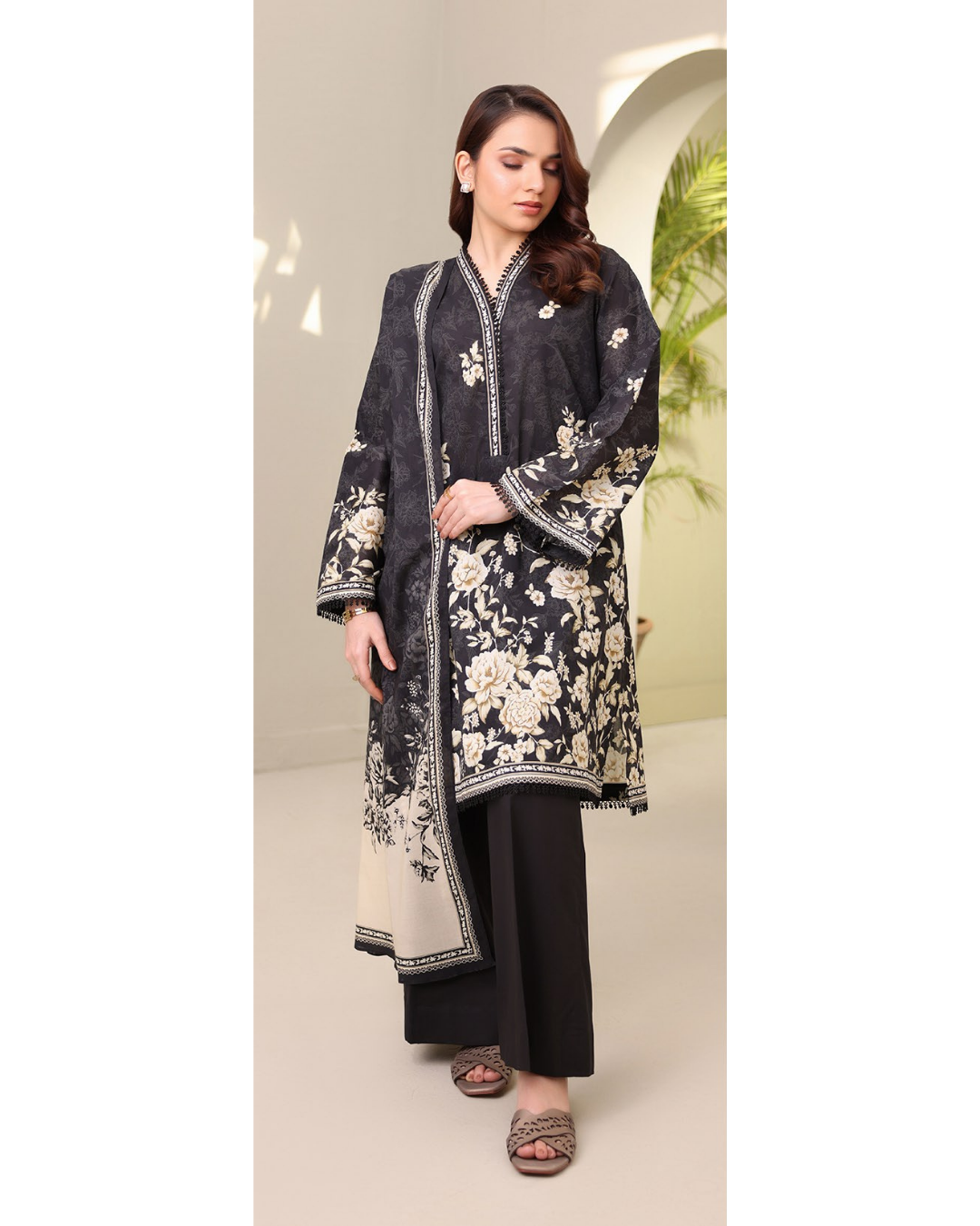 3-PC unstitched Printed Lawn By Zellbury | 0331