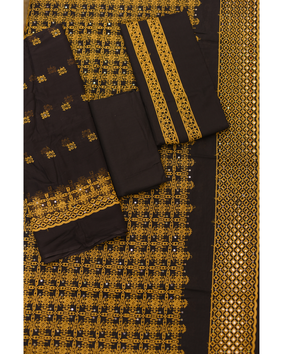 4-PC Unstitched Lawn Embroidered Suit | LE-5