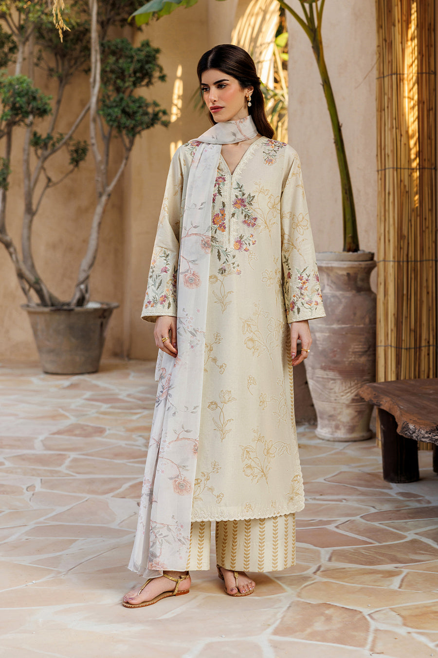 3-PC Unstitched Printed Lawn By Iznik | UE-669