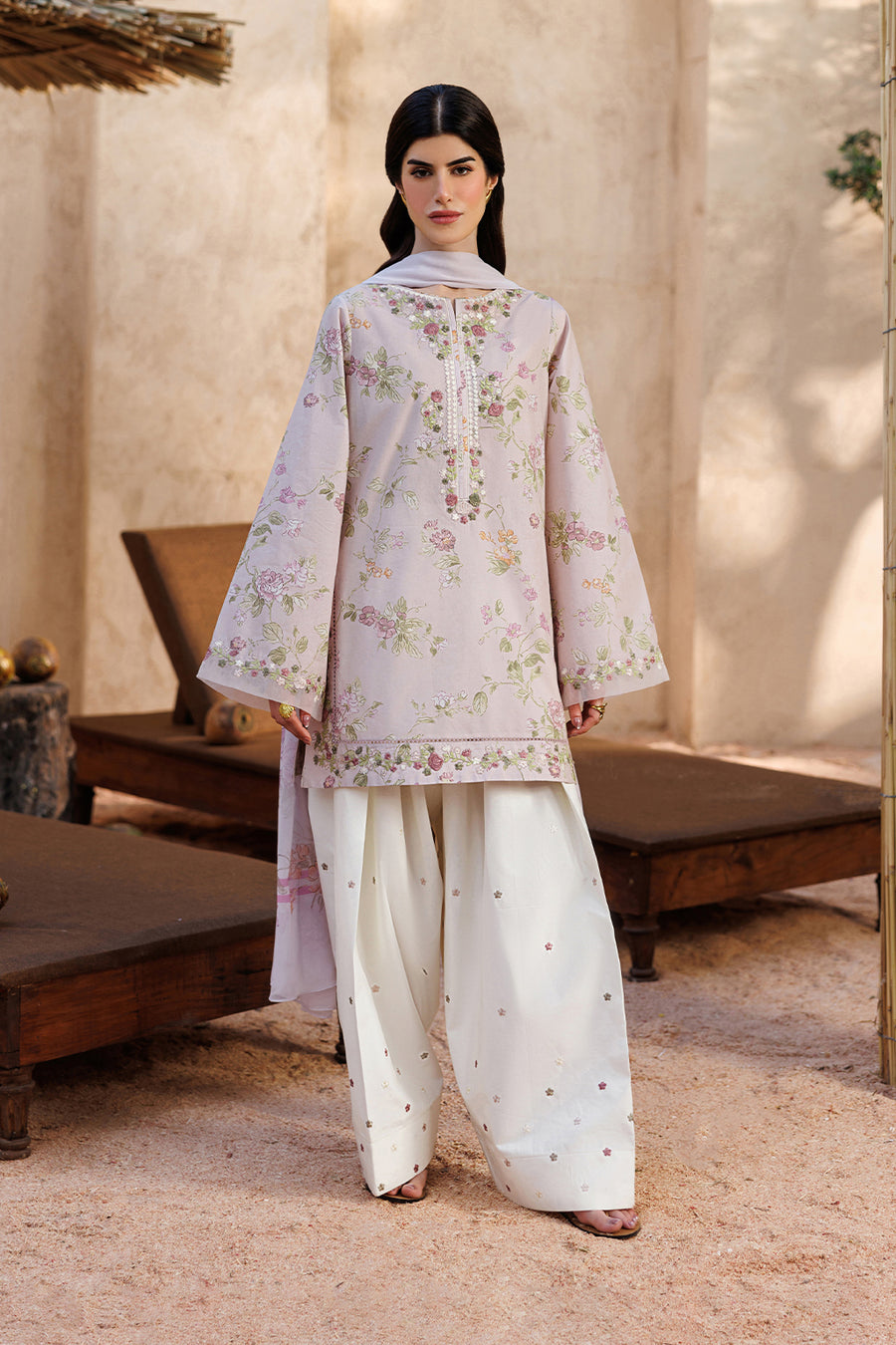3-PC Unstitched Printed Lawn By Iznik | UE-661