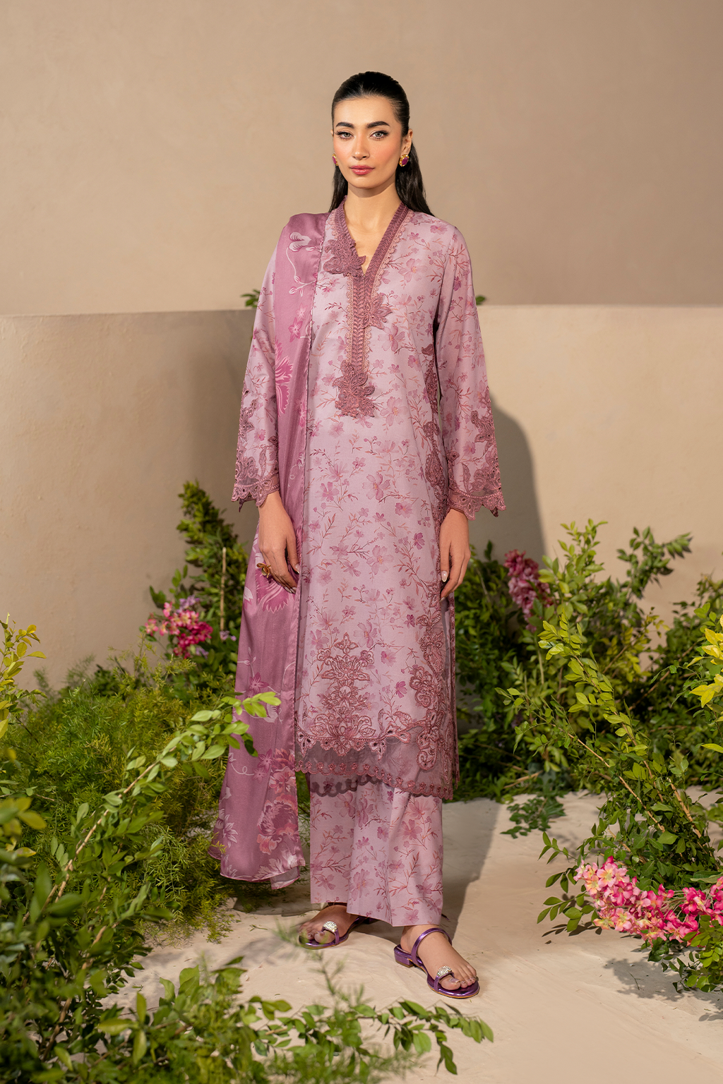 Unstitched 3-PC Embroidered Festive Lawn Eid Edit By Iznik EFL-04