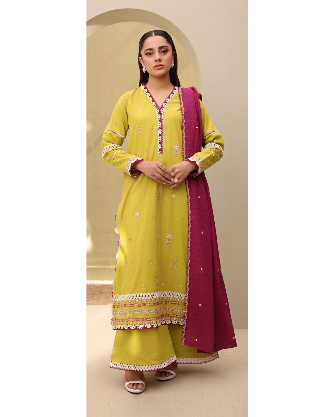 3-PC unstitched Printed Lawn By Zellbury | 0819