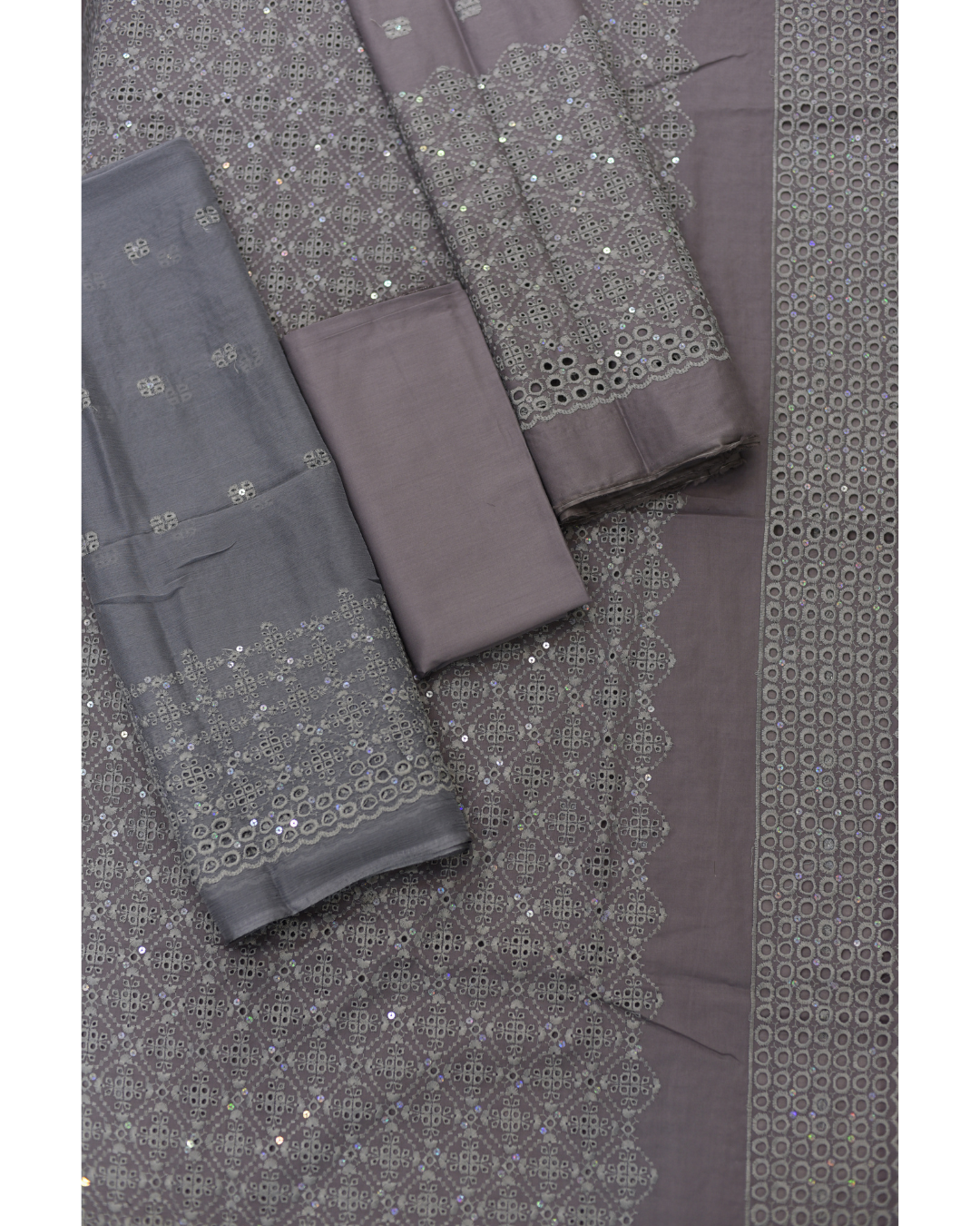 4-PC Unstitched Lawn Embroidered Suit | LE-8