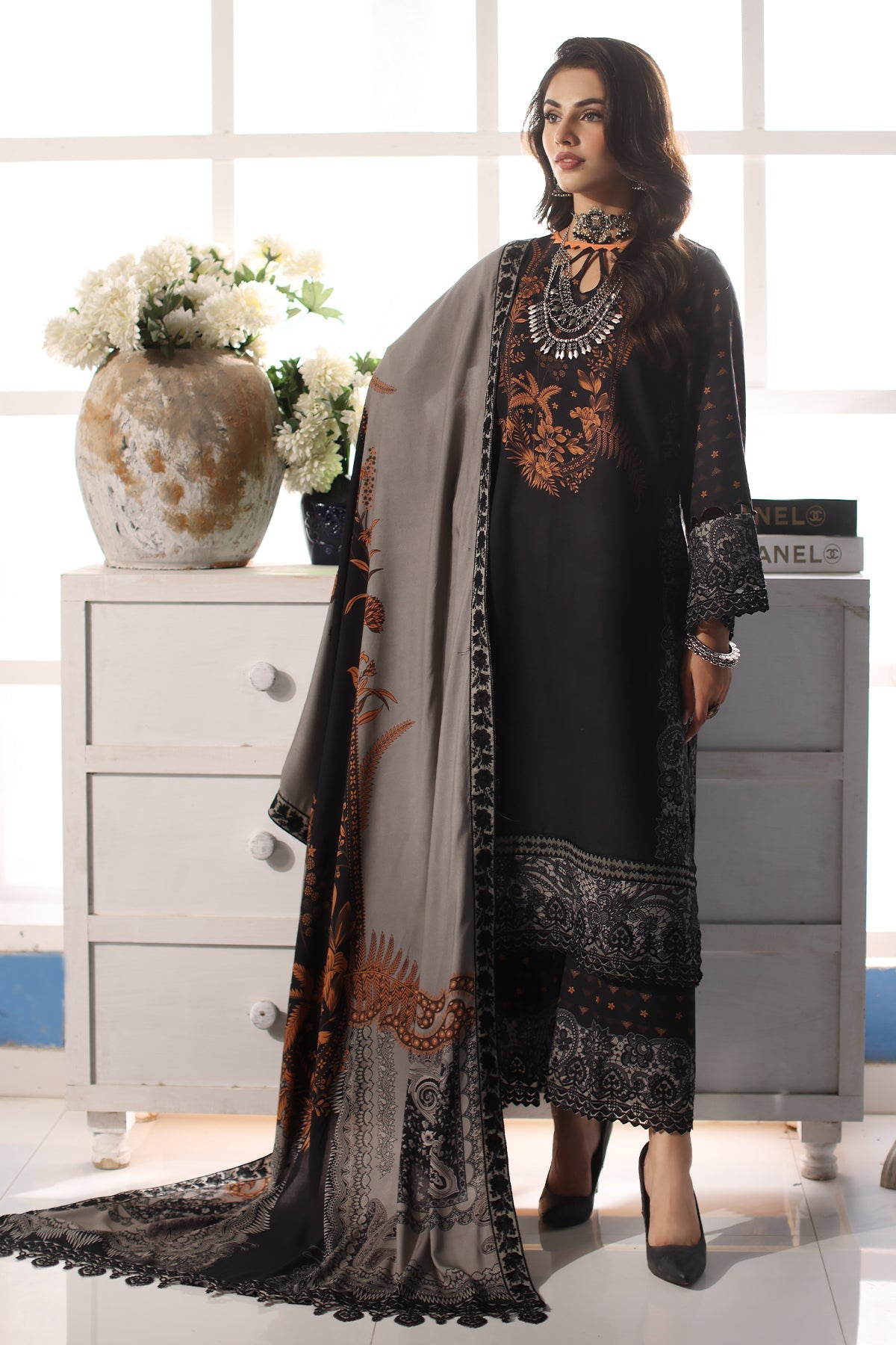 CVW4-01 | 3Pc Unstitched Suit Winter Embroidered Linen Shawl Virsa By Charizma