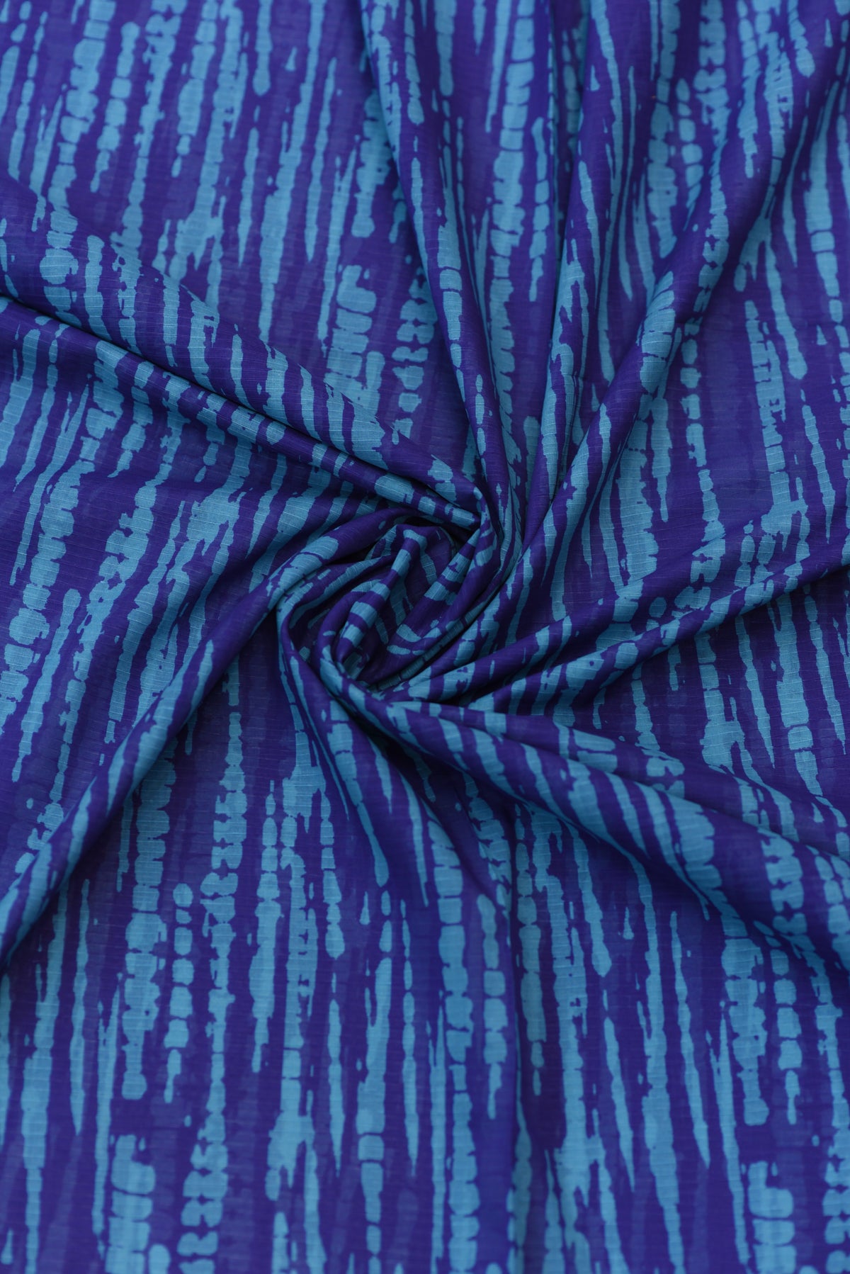 2-PC Unstitched Bana Dora Luxury Lawn | B-16