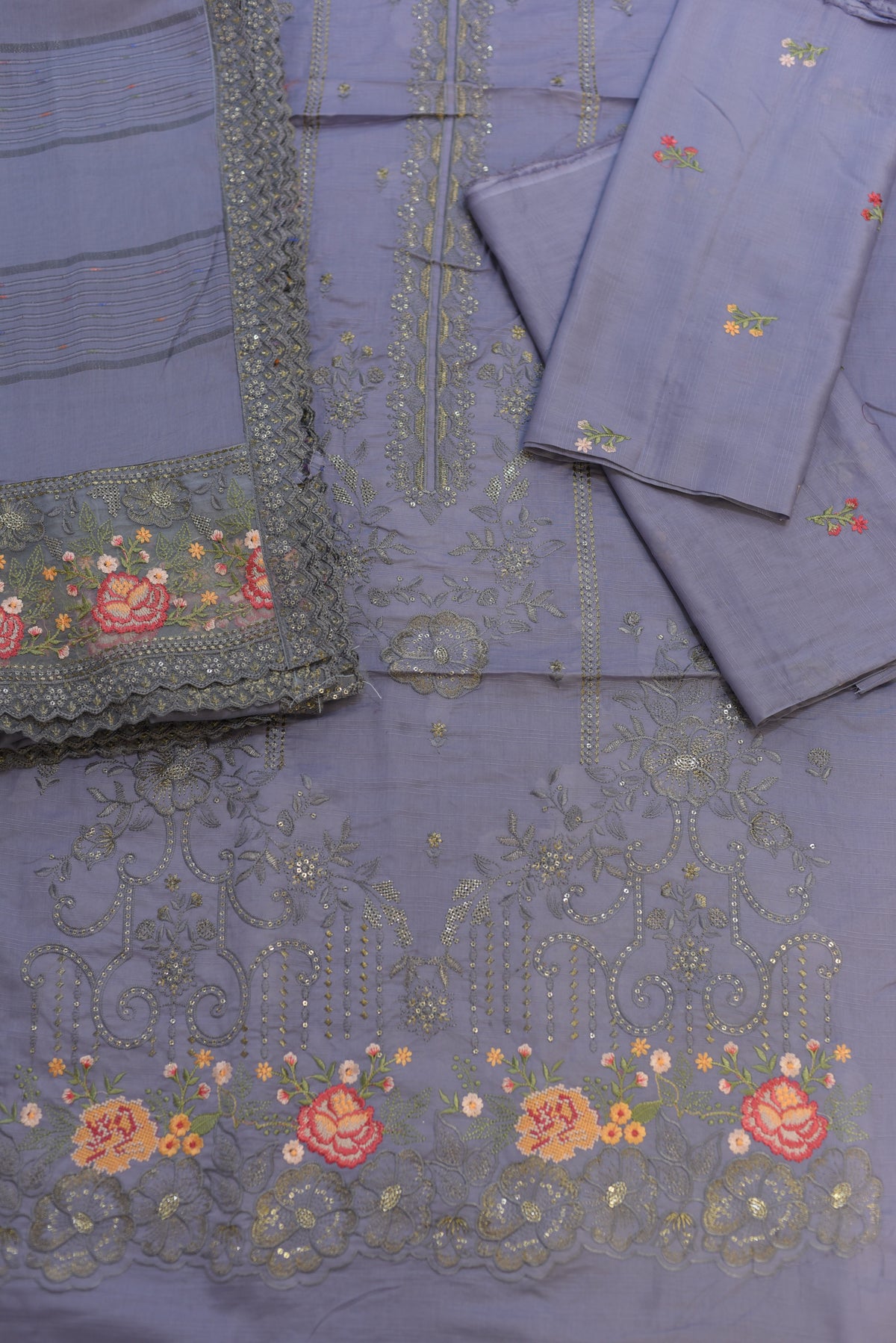 3-PC Unstitched Lawn Chikan Embroidered With Lawn Dupatta | LC-6