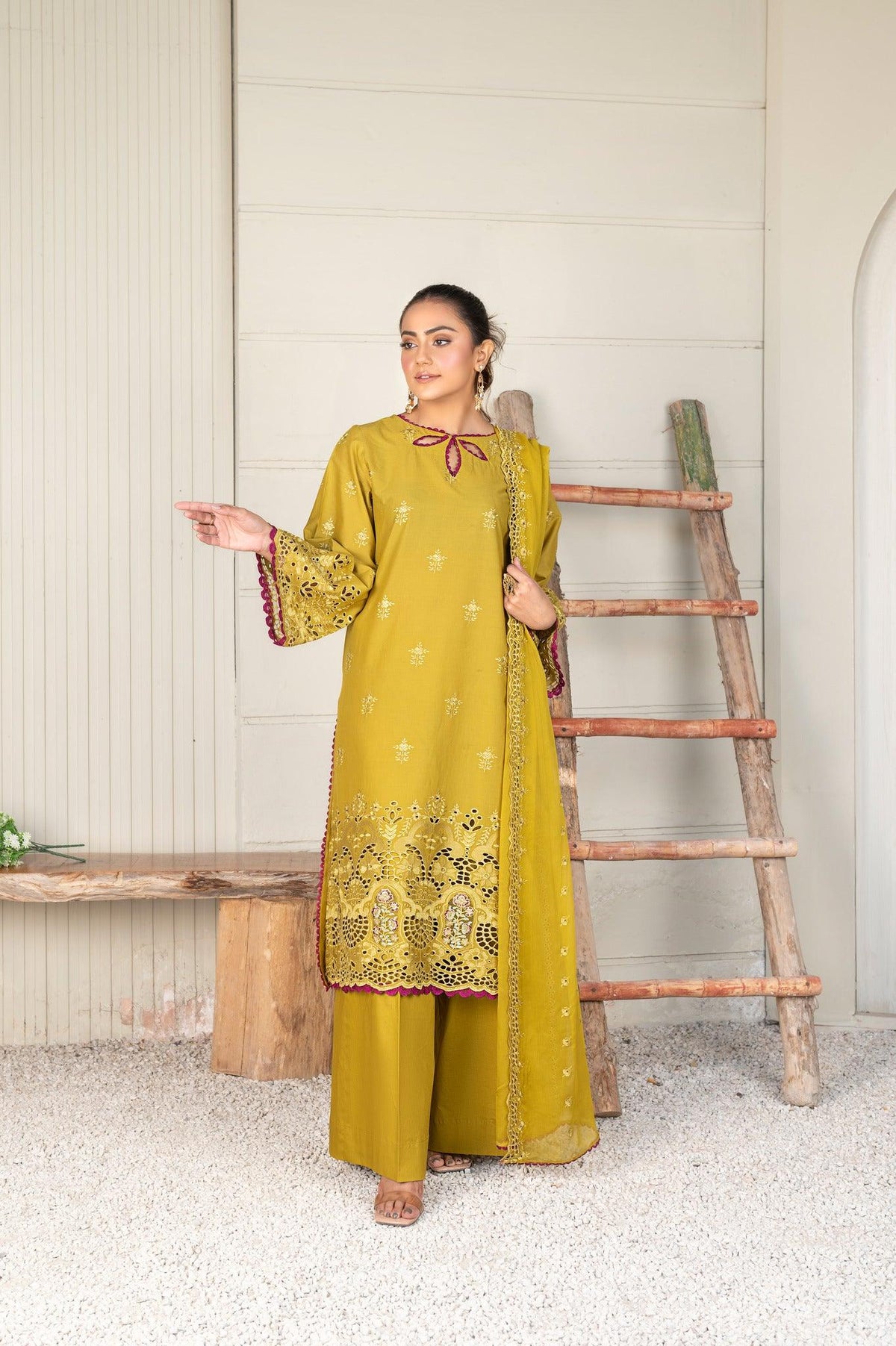 3-PC Unstitched Lawn Embroidered Shirt Crinkle Embroidered Dupatta By Wania | WL-305