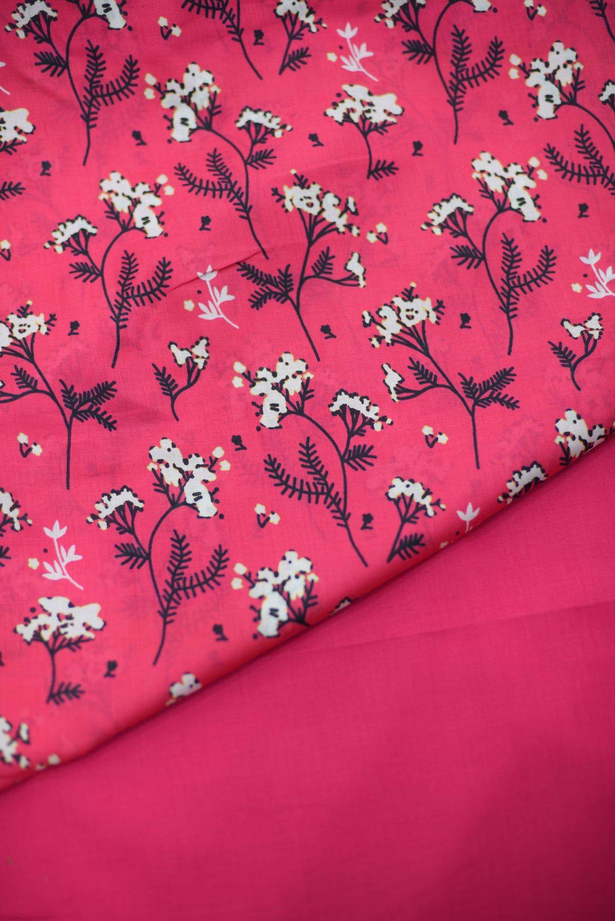 2Pc Unstitched Ladies Suit - Printed Lawn Summer Collection