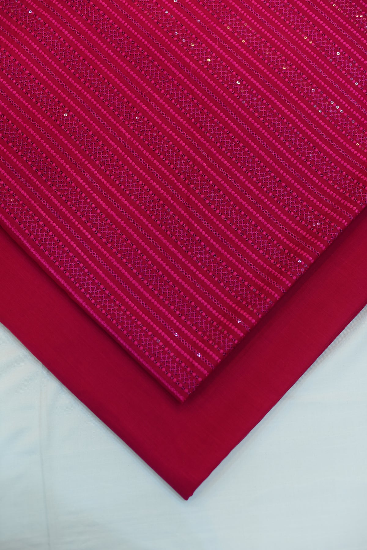 2pc Lawn Embroidered Suite - EMB 01