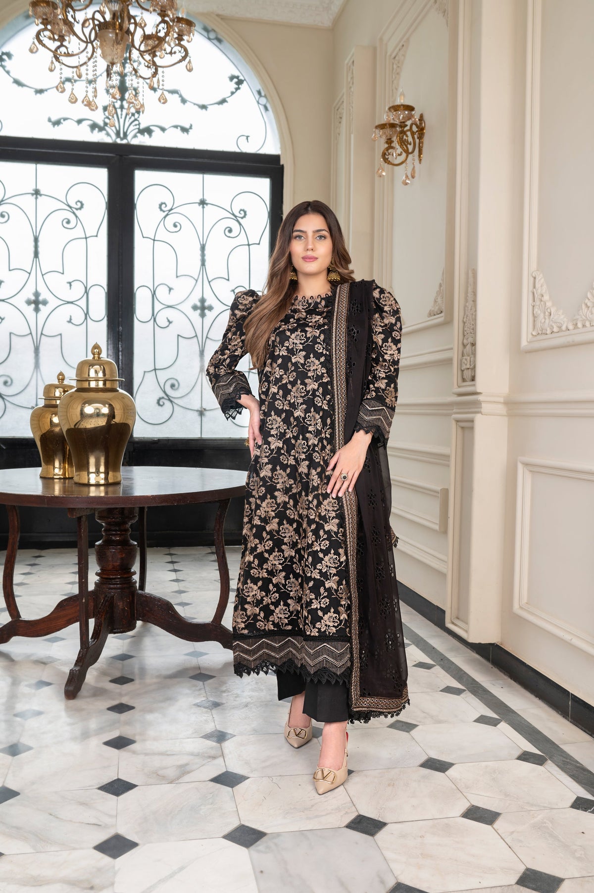 3-PC Unstitched Lawn Embroidered Shirt Crinkle Embroidered Dupatta Hoor By Wania | WL-463