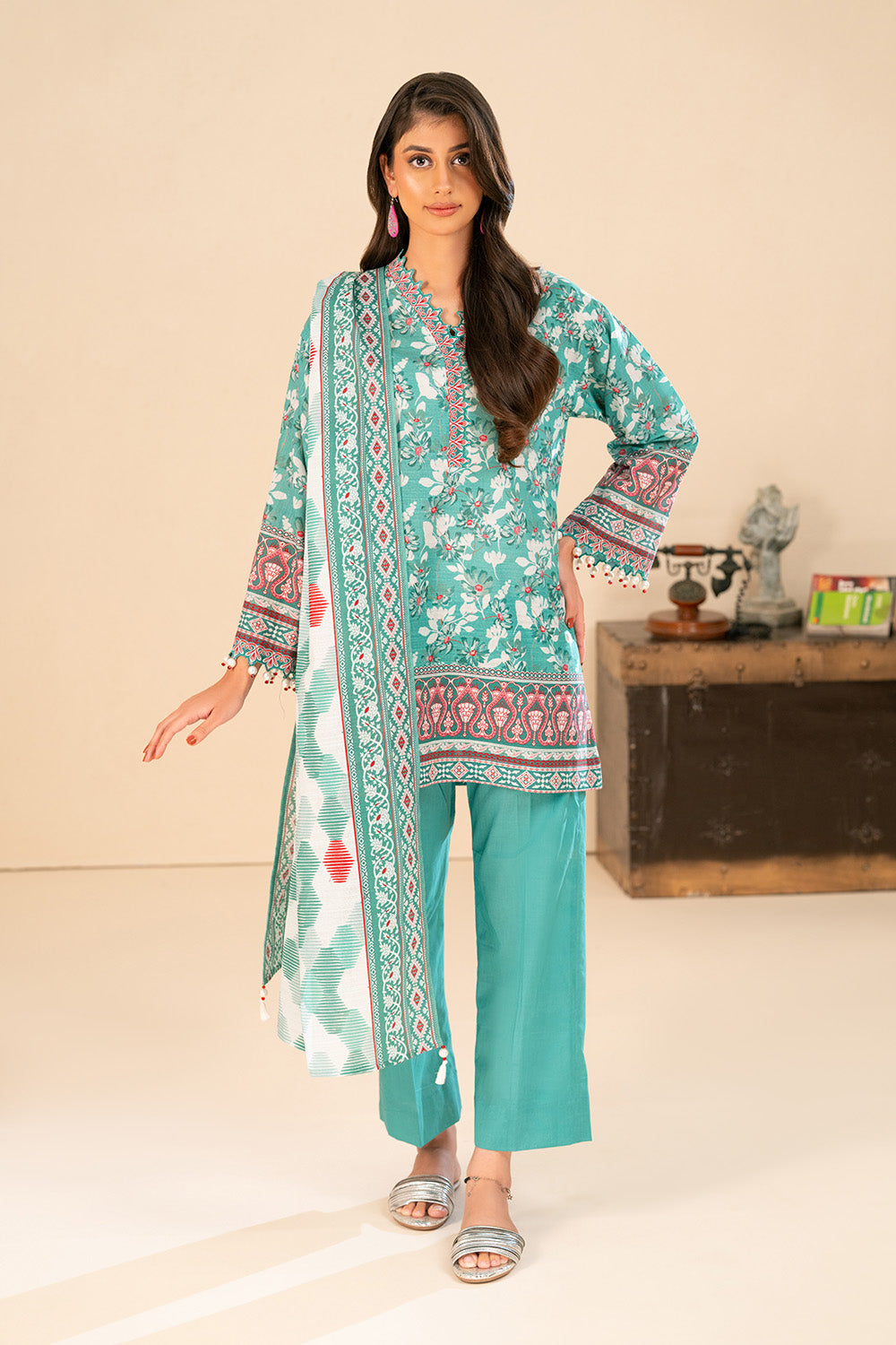 3 Piece Printed Khaddar Suit with Dupatta By Gul Ahmed