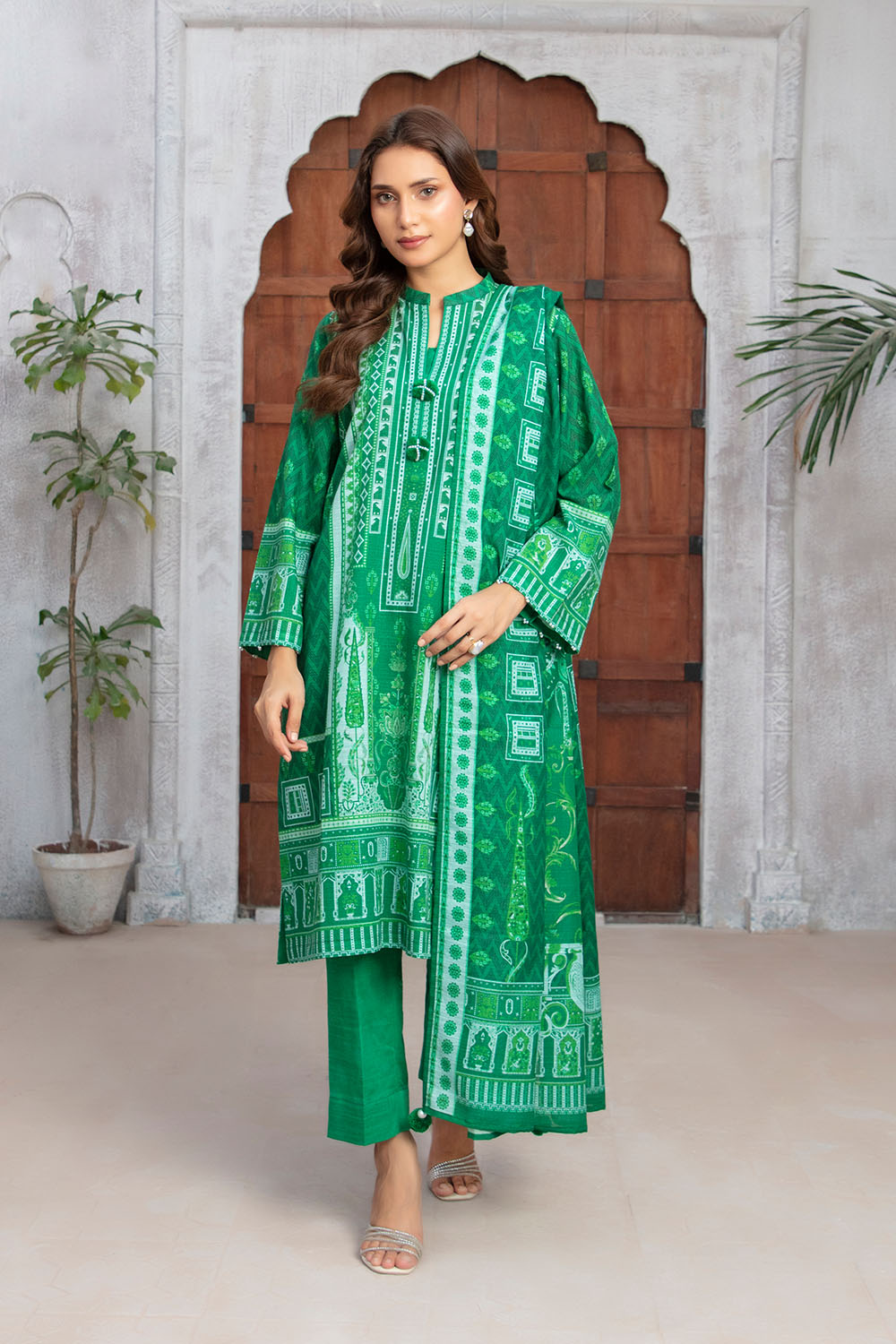 3 Piece Printed Khaddar Suit with Zari Dupatta By Gul Ahmed