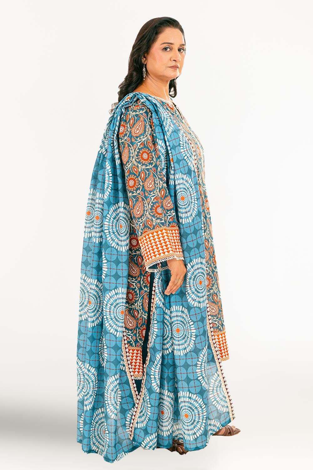 3 Piece Printed Khaddar Suit with Dupatta By Gul Ahmed