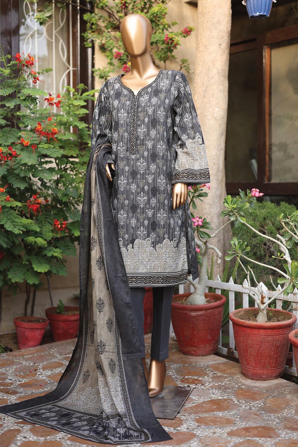 SM-52-Black | 3PC Stitched Basic Lawn By Bin Saeed