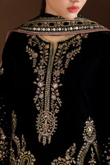 Embroidered Velvet 3pcs Suit By IZNIK