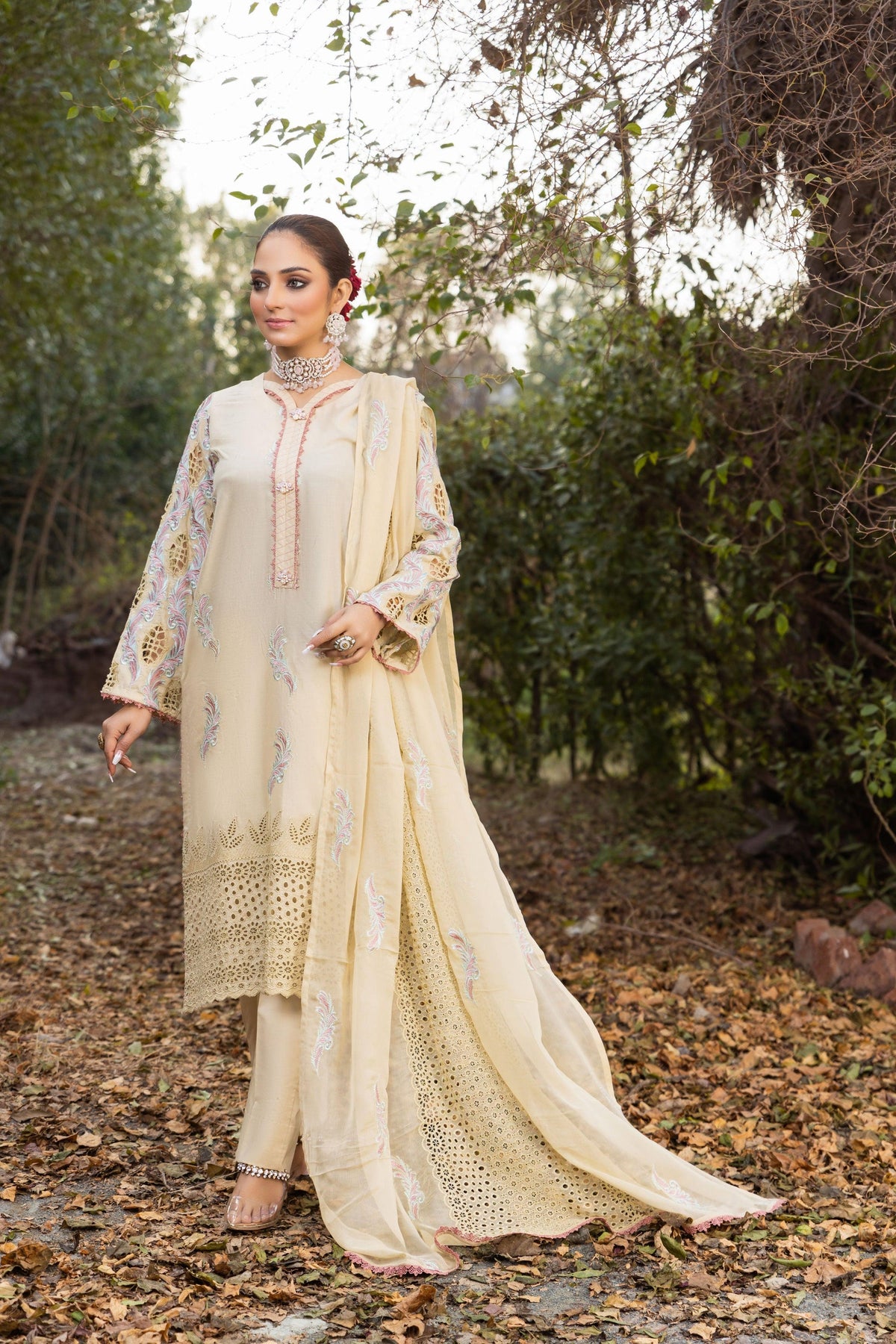 3-PC Unstitched Lawn Embroidered Crinkle Embroidered Dupatta By Wania | WL-83