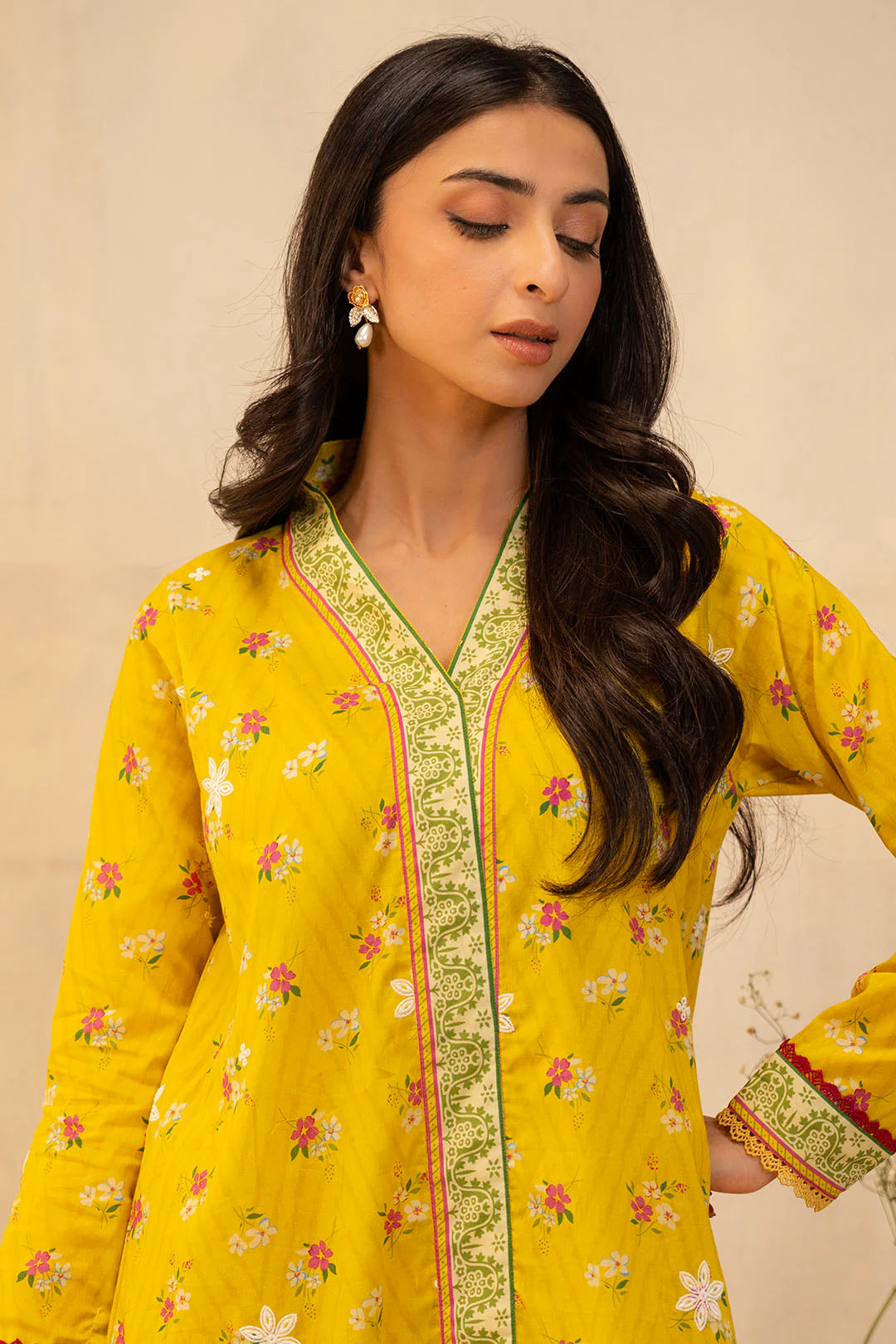 07 | 2Pc Unstitched Suit Lawn Collection By Zellbury