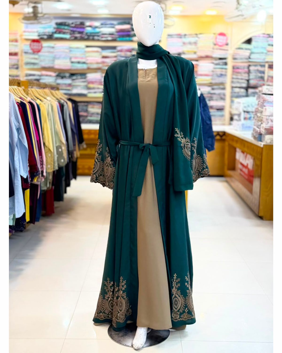 Elegant Premium Abaya – Modest Fashion Collection