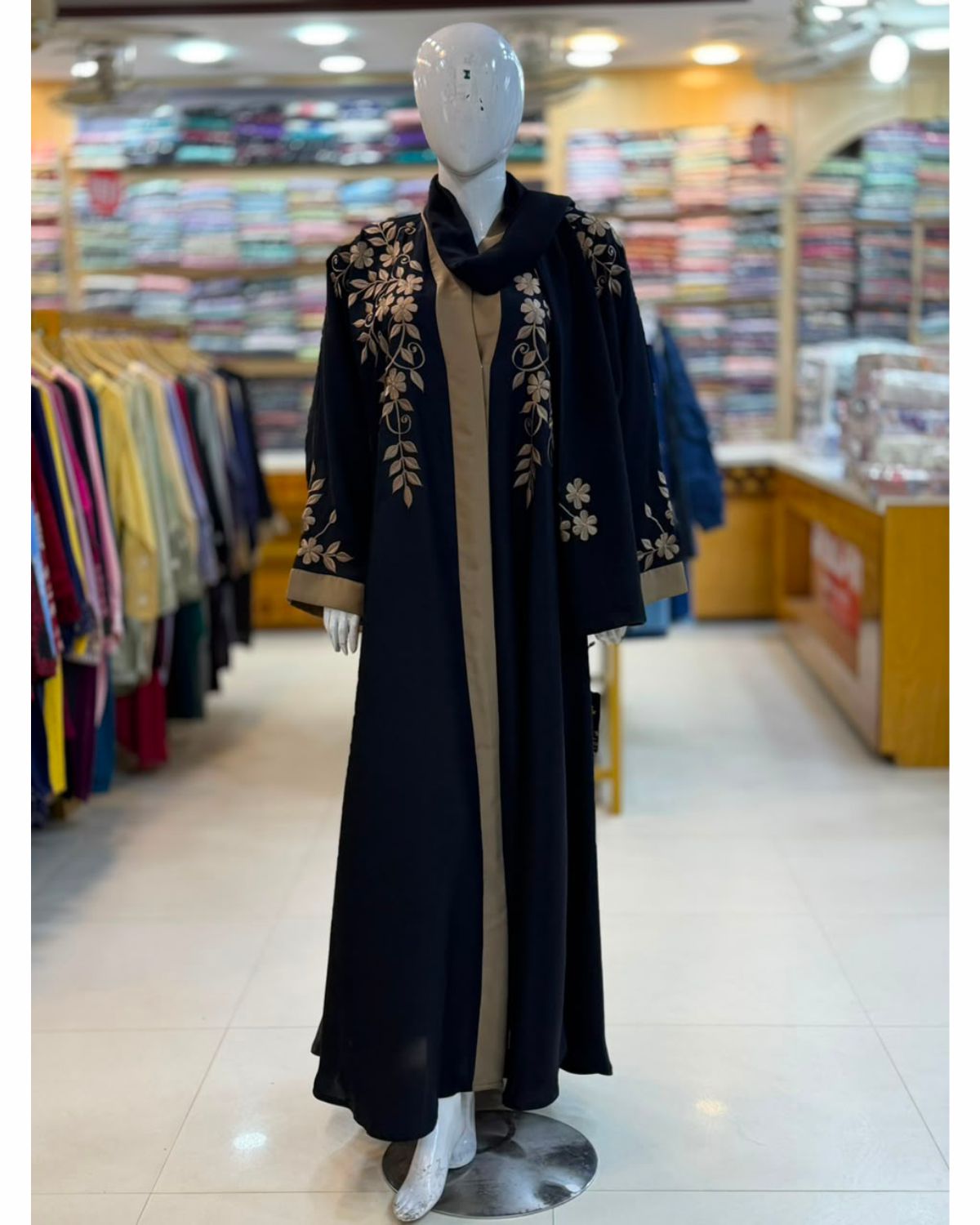 Elegant Premium Abaya – Modest Fashion Collection