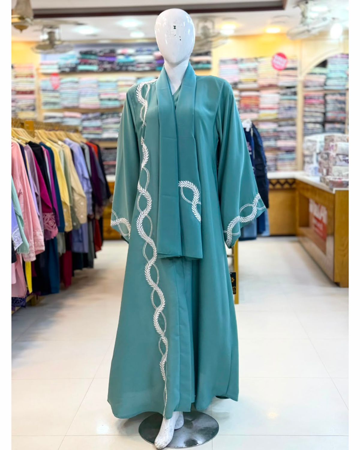 Elegant Premium Abaya – Modest Fashion Collection