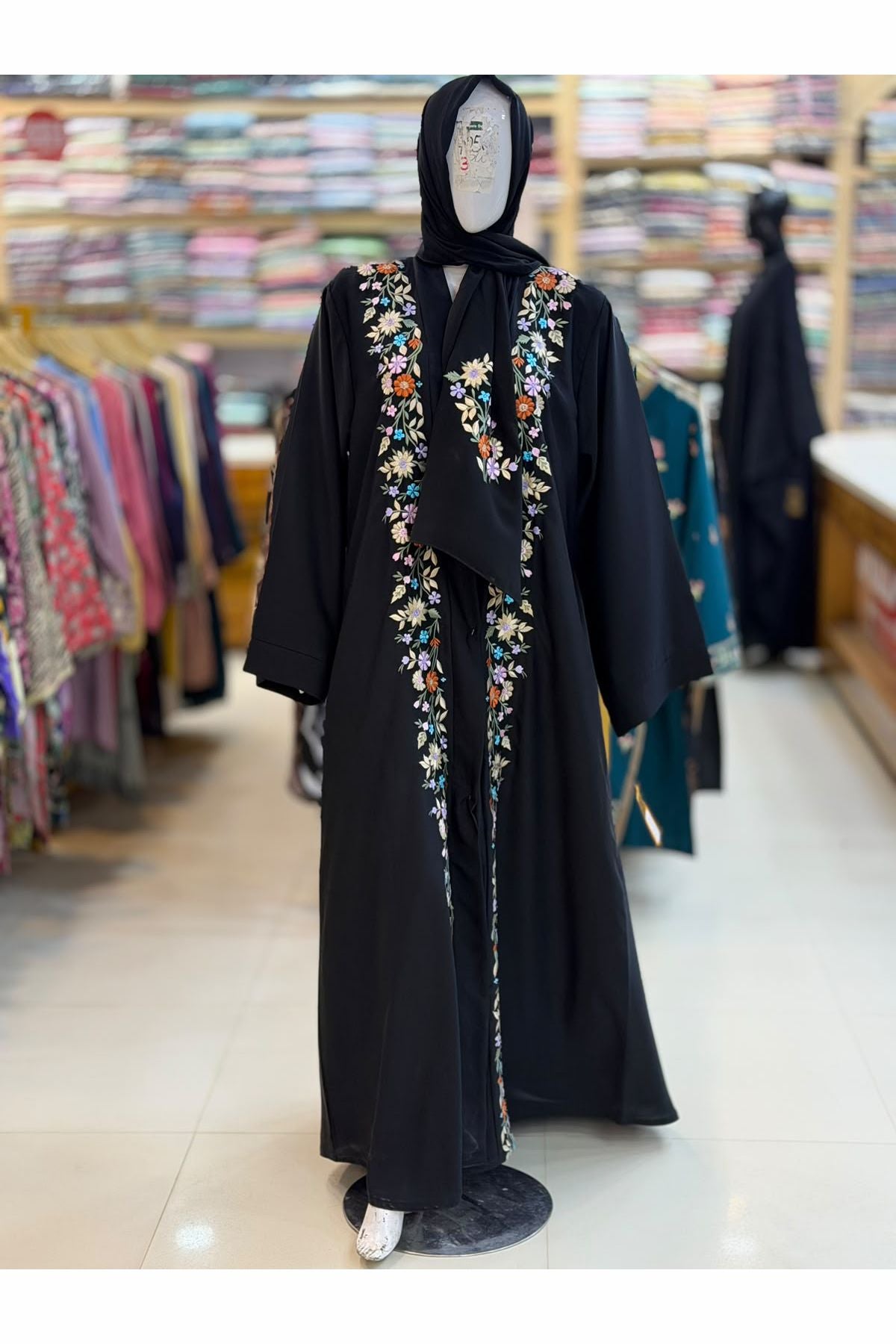 Elegant Premium Abaya – Modest Fashion Collection