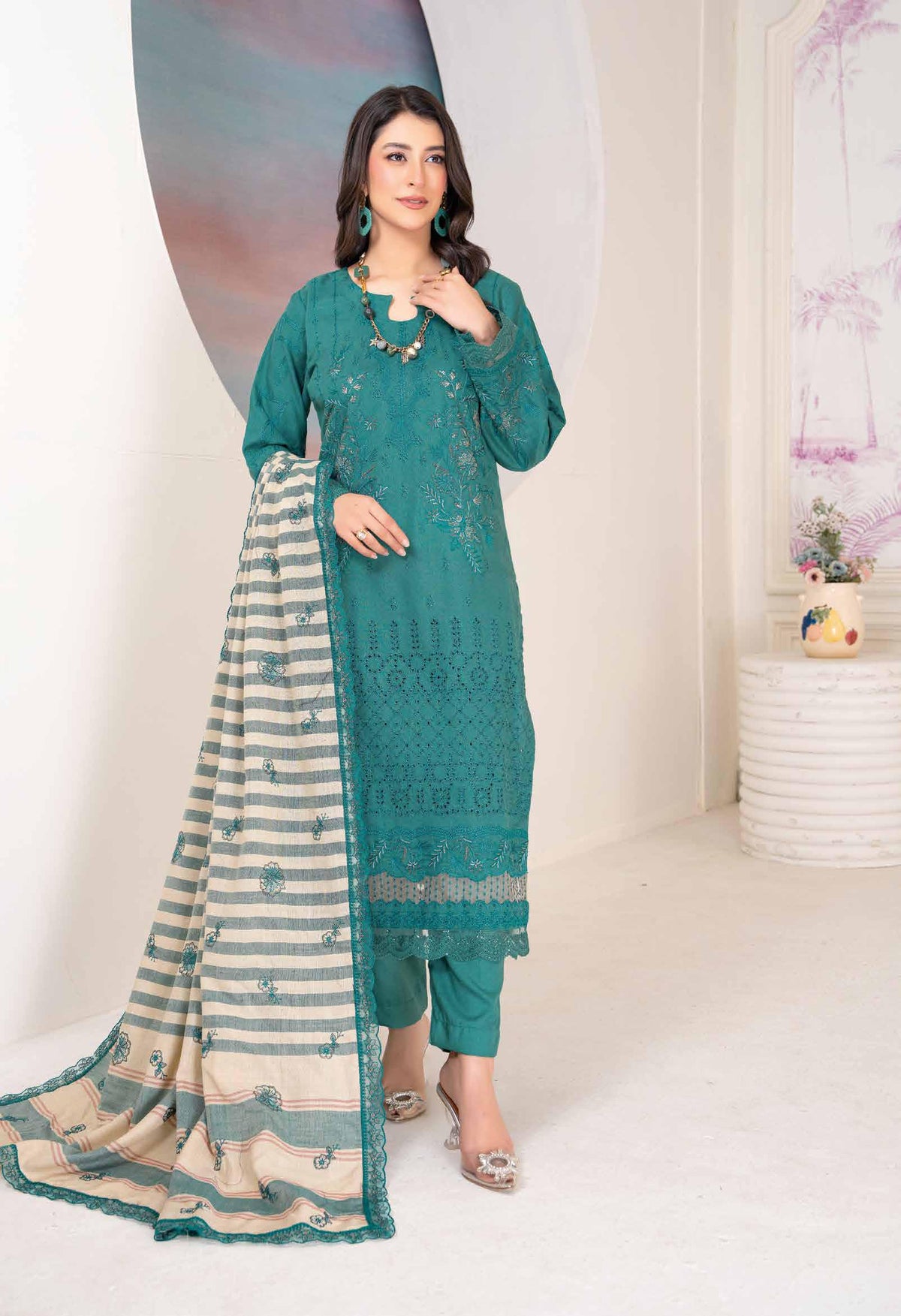 D-04 | 3Pc Unstitched Suit Dhanak Embroidered Premium Winter Collection Shariq By Riaz Arts