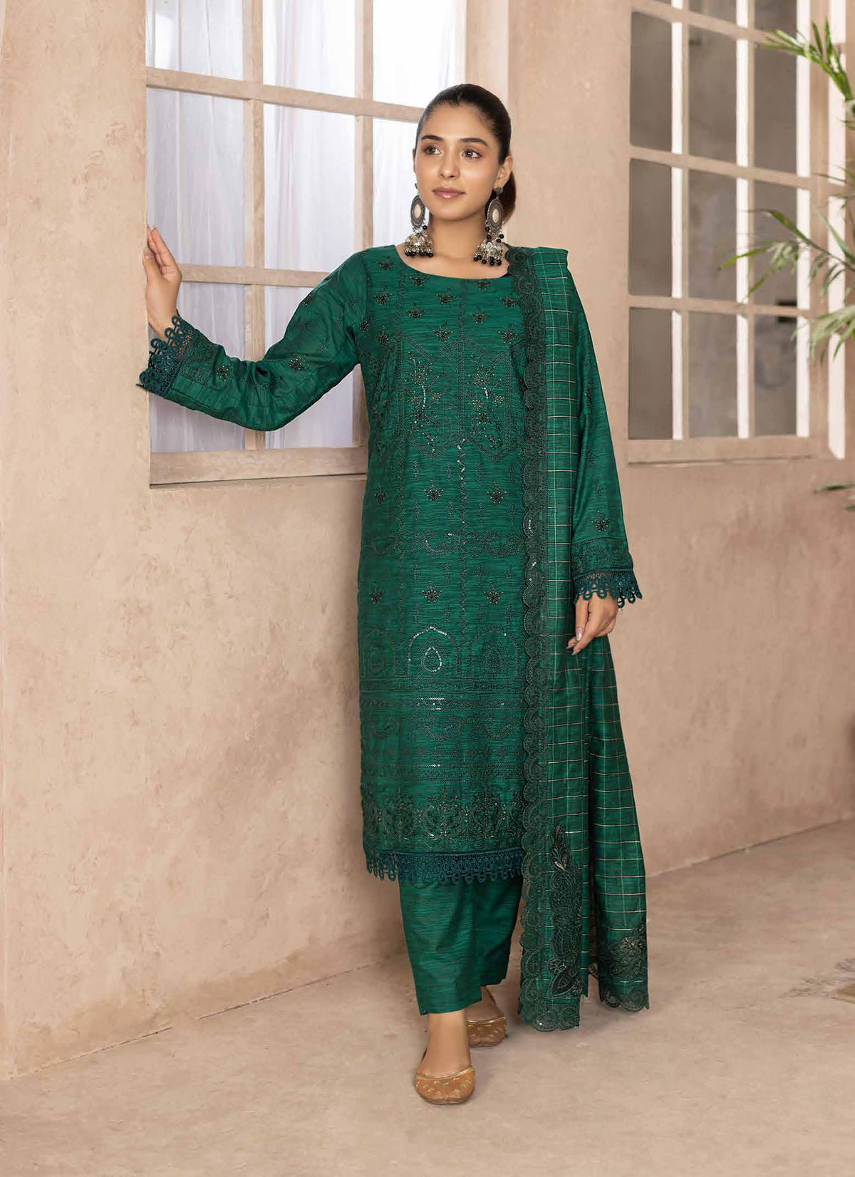 D-05 | 3Pc Unstitched Suit Embroidered Luxury Winter Collection Anayat By Riaz Arts